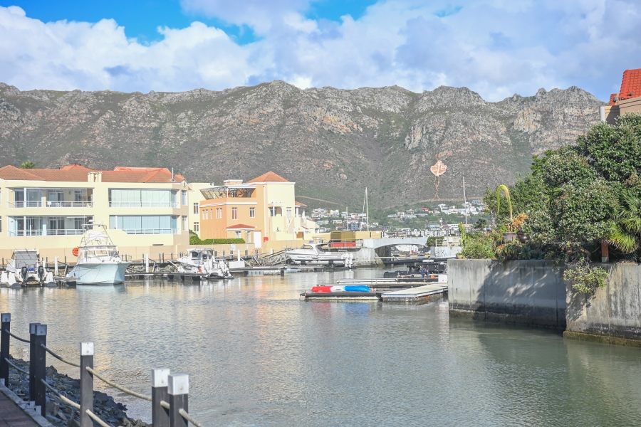 3 Bedroom Property for Sale in Harbour Island Western Cape